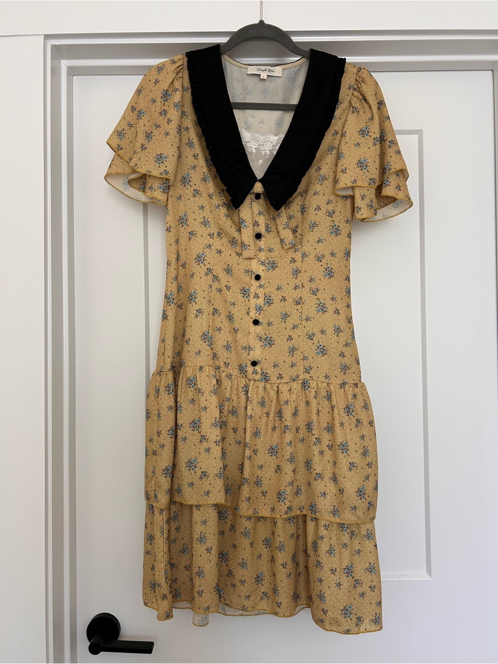 Yellow Floral Button-Front Tiered Dress with Black Collar